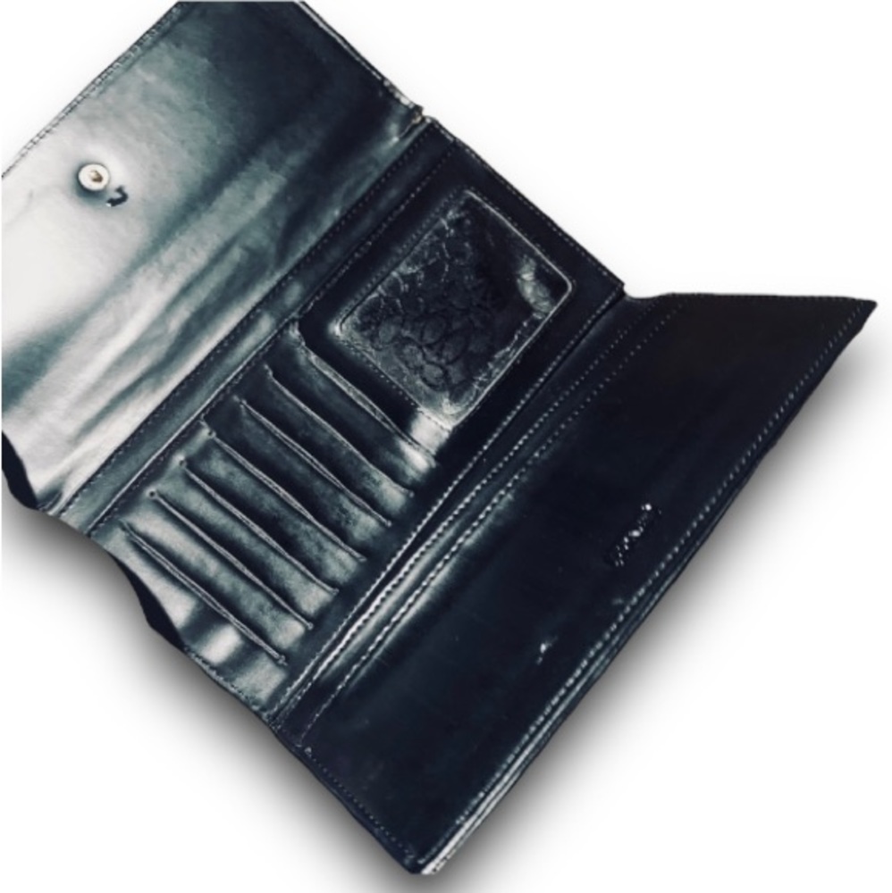 Coach Clutch / Wallet • Black Monogram Signature Tri-Fold Bag - Picture 5 of 7